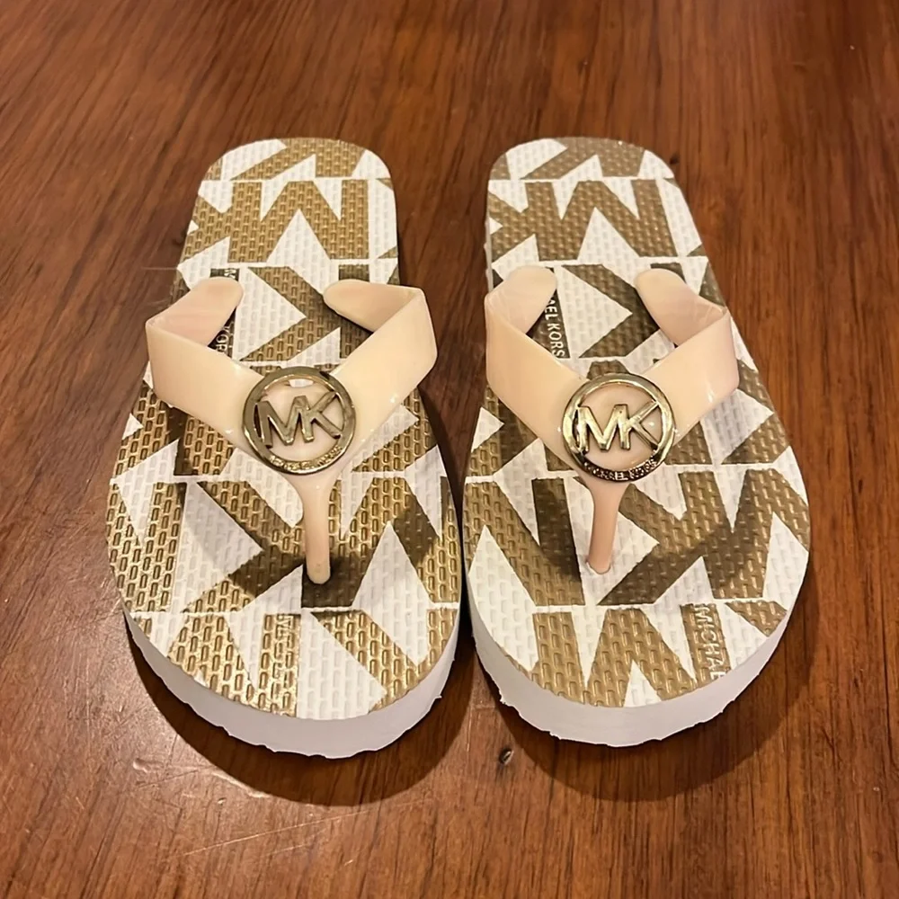 Michael Kors Jetset Flip Flops Sandals Shoes new Girls Youth Sizes DISCOLORED